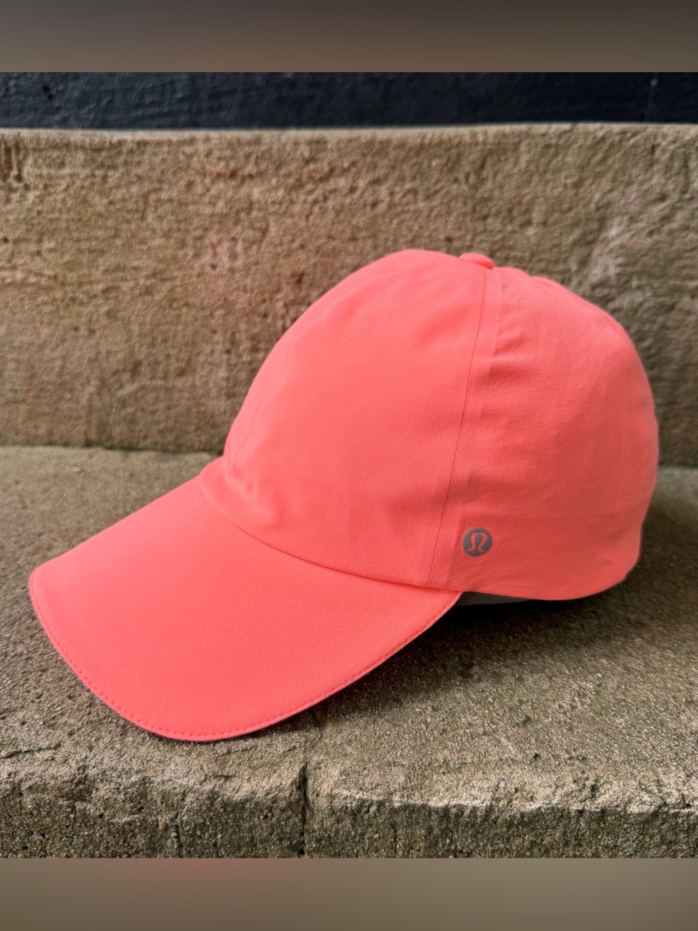 Lululemon Fast and Free Womens Run Hat Lightweight Stretch Sunset Color W9CS1S